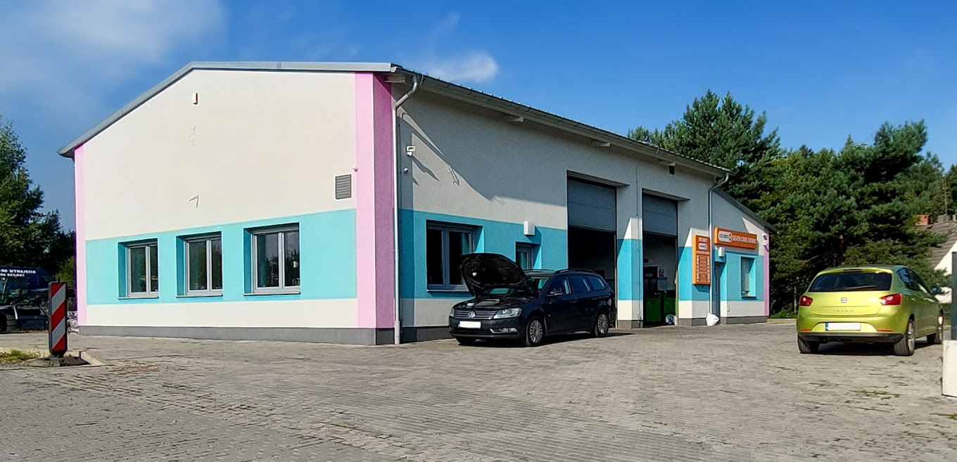 Premium pojazd na stanowisku kalibracji ADAS